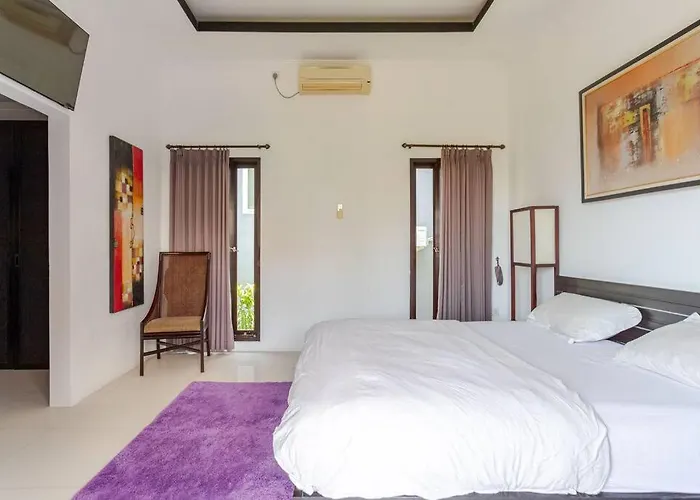 Villa With Private Pool In *