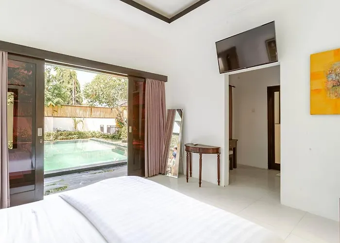 Villa With Private Pool In *